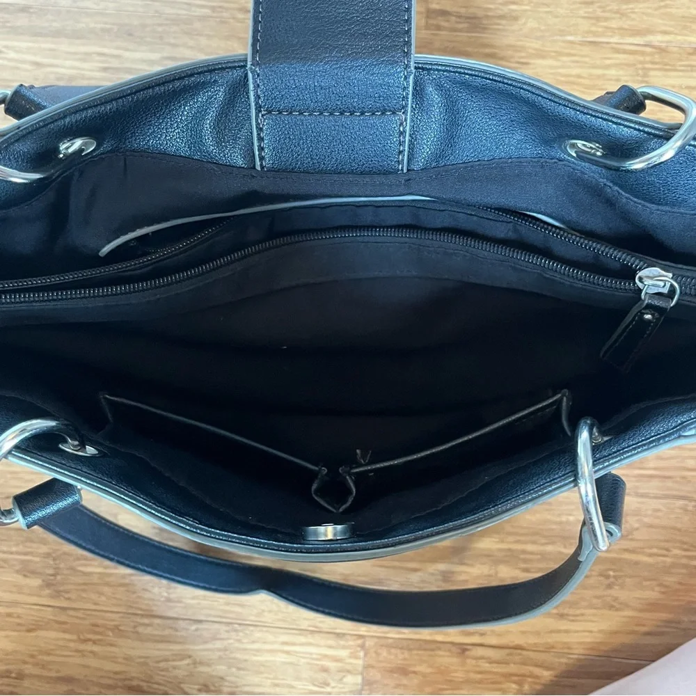 Chaps Black Shoulder Bag Sleek Design